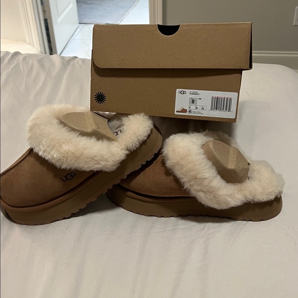 UGG Women's Chestnut Disquette Slippers - Picture 3 of 3